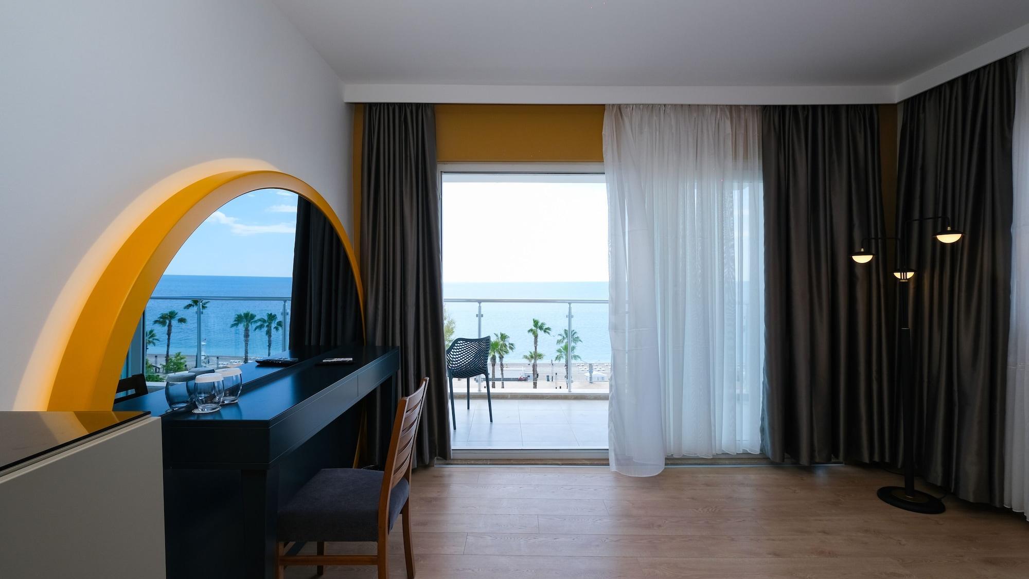 Pacco Sea&City Hotel Spa Antalia Esterno foto